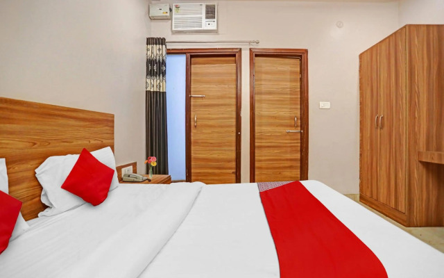 OYO Flagship 70339 Hotel Smile Residency