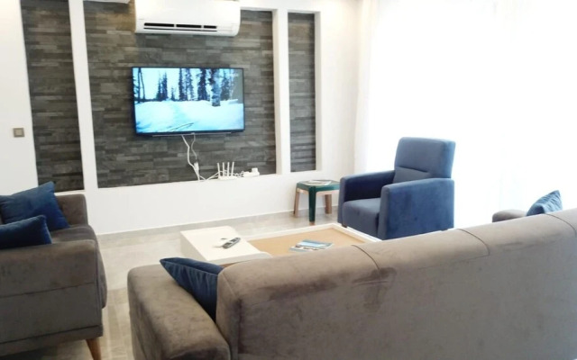 Stunning 4-bed Villa Grey 4 Bedrooms Private Pool