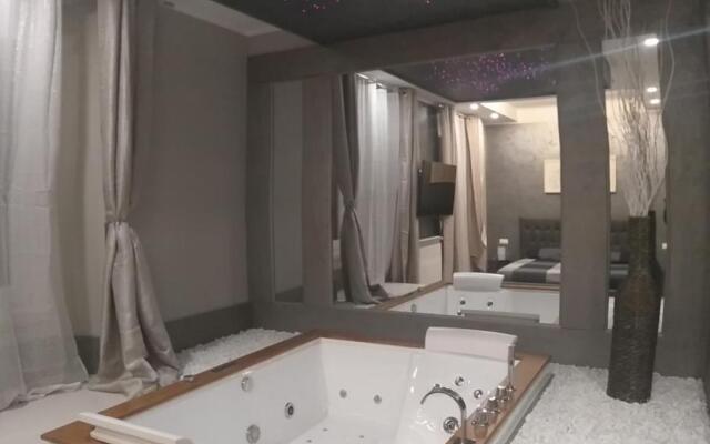 HYDROSUITE