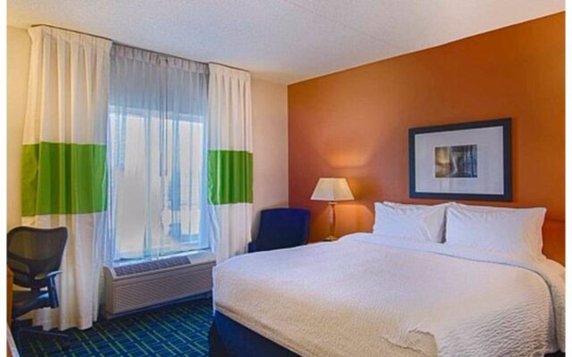 Fairfield Inn & Suites Newark Liberty International Airport