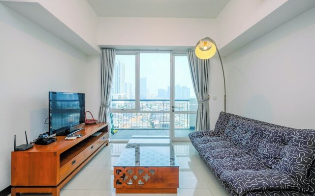Homey And Warm 1Br Apartment At Ambassade Kuningan