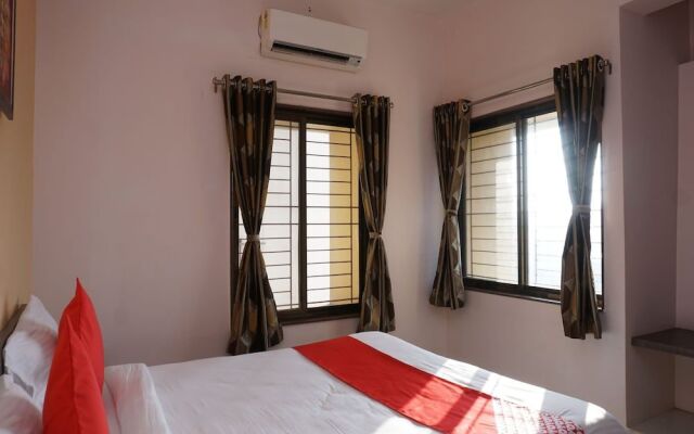 OYO 26151 House Khas Pranaam Apartment