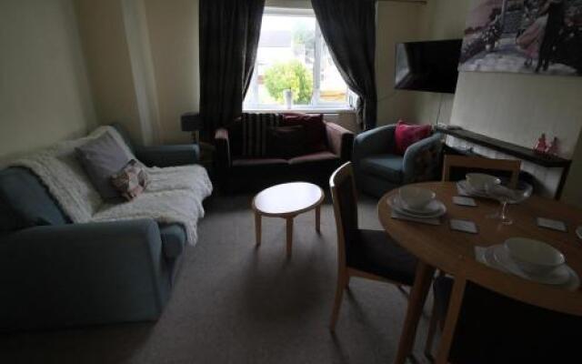 Two Bed Ground Floor Apartment Cardiff