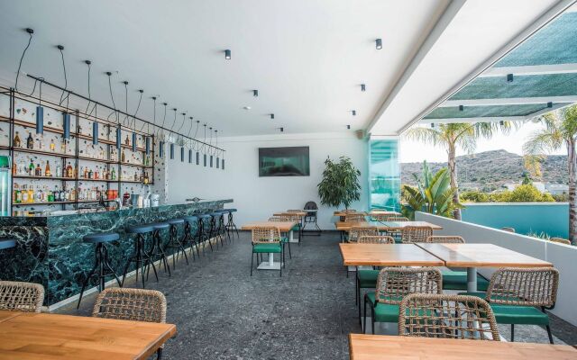 Mazoren Art Hotel
