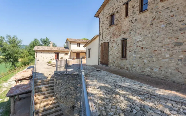 Pulciano Apartments