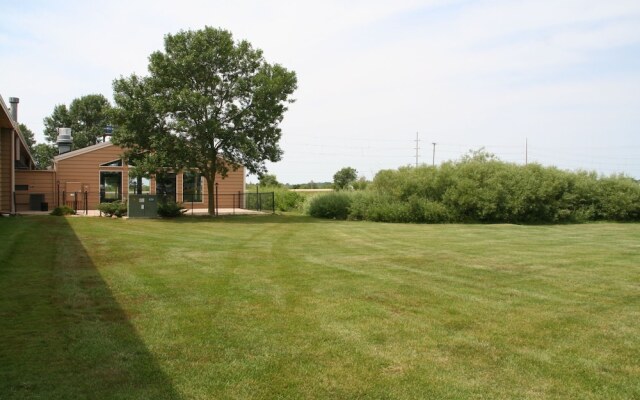 AmericInn Lodge & Suites Elkhorn