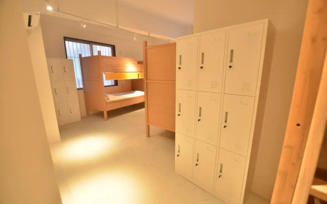 Lestel Naha - Hostel