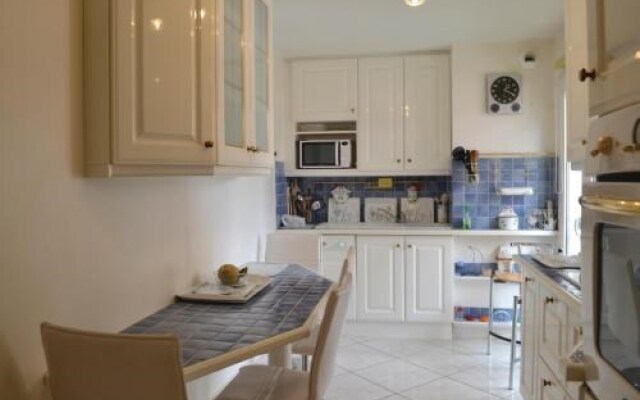 Apartment Immeuble La Rode