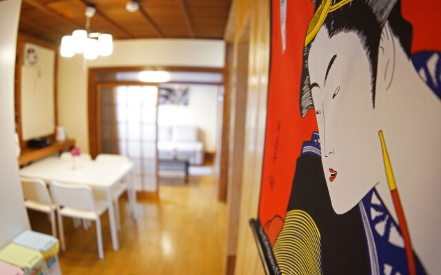 Gojo Paradiso homes restaurant and bar - Hostel