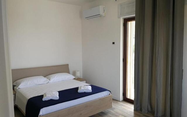 b&b Crispino
