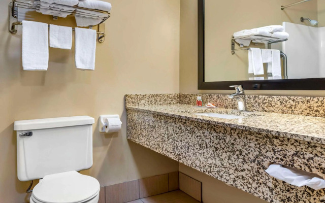 Econo Lodge La Crosse North