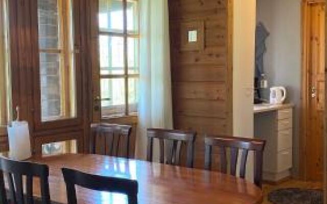 Riihivuori Cottages