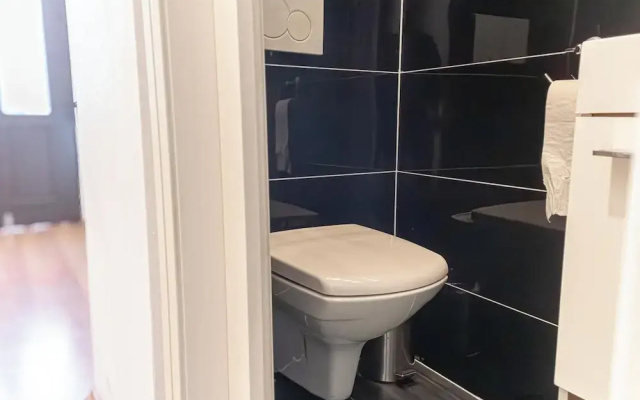Bright 1BR Apt Perfect for Long Stays
