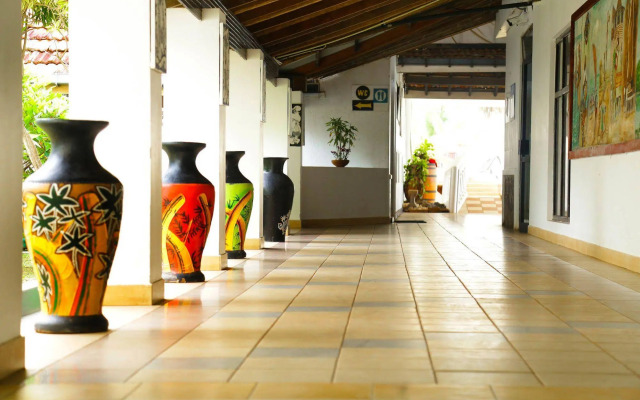 Golden Star Beach Hotel
