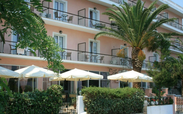 Aegli Hotel