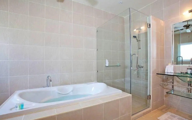 Villa Yok Kiao 6 Bed Staffed Property with Your Own Cook