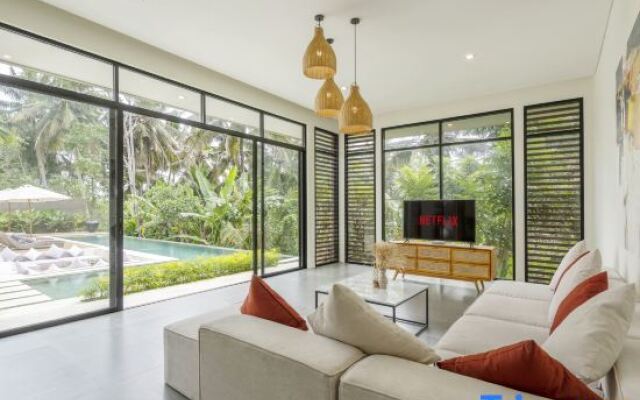 Villa The Kayu by GORO