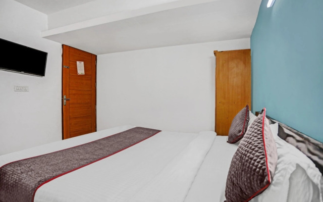 Collection O 82470 Hotel Rent Abode Aone Inn