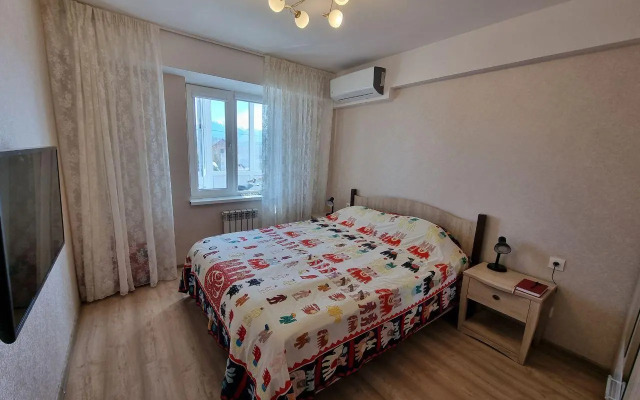 Apartments on Urozhnaya street 71A building 1