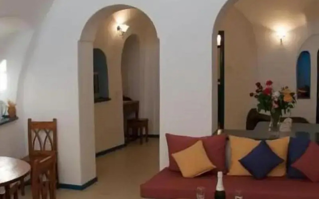 Vallas Apartments & Villas