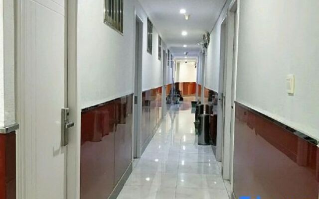 Yishangju Hostel (Shanghai Huashan Road)
