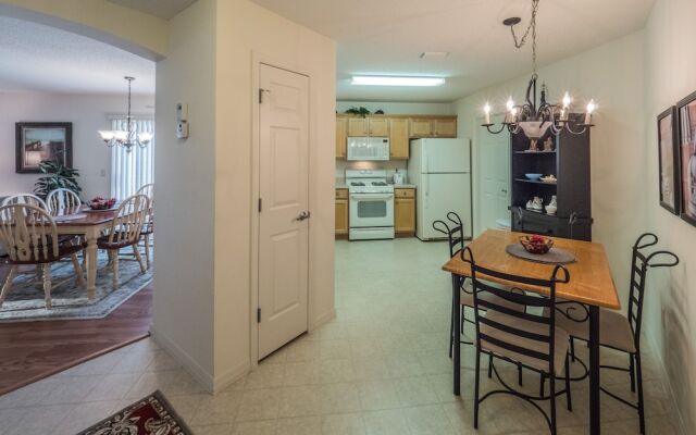 Estill Avenue 1240 by White Pelican VR