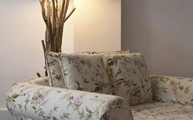 The Varsano Hotel