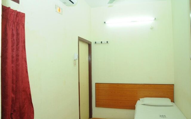 Hotel RadhaKrishna
