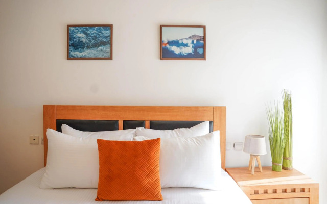 two bed room apartment 5 min walk to the beach