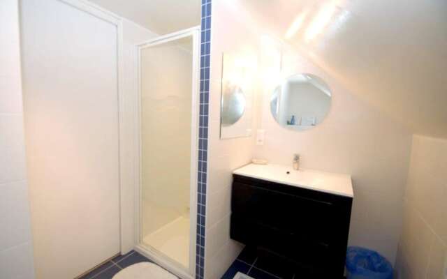 Apartment With one Bedroom in Saint-briac-sur-mer, With Furnished Terr