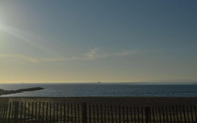 Appartement Port Camargue, 1 Pièce, 5 Personnes - Fr-1-250-78