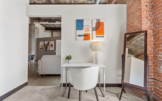 Historic Loft Retreat With Pool