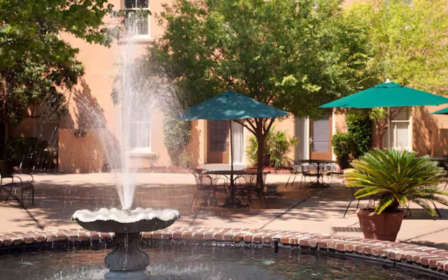 Hilton Vacation Club Lodge Alley Inn Charleston