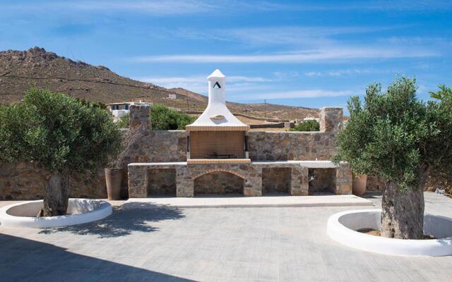 Villa Zaira by Opus