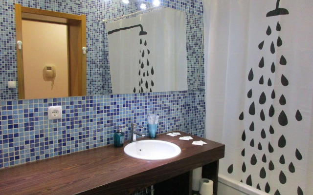 Happy Porto Hostel & Apartments