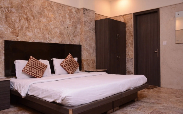 Hotel Maan K