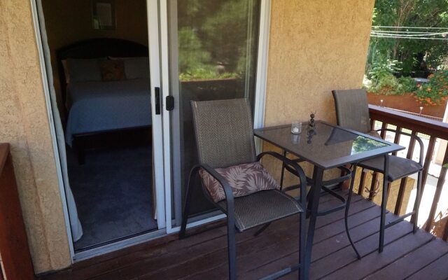 Harvest House Bed & Breakfast