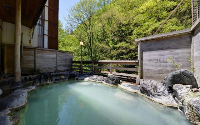 Shirahone Onsen Tsuruya Ryokan
