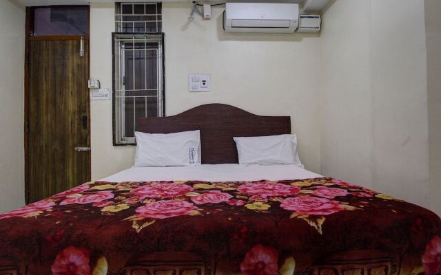 Spot On 45084 Hotel Navaratna Deluxe