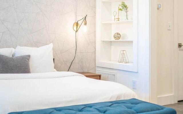 Crescent Furnished Apartments