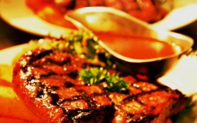 Heritage Lodge Motel