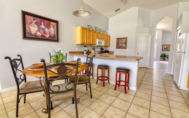 Robert's Solana Resort Vacation Home 4 Bedroom Home by Redawning