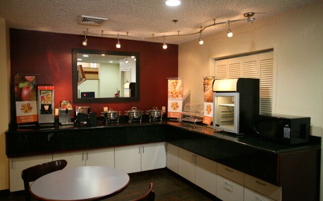 Red Roof Inn PLUS+ Palm Coast
