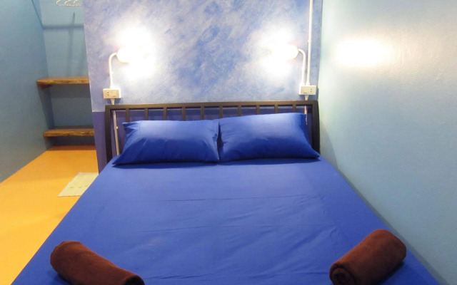 Treechart Hostel