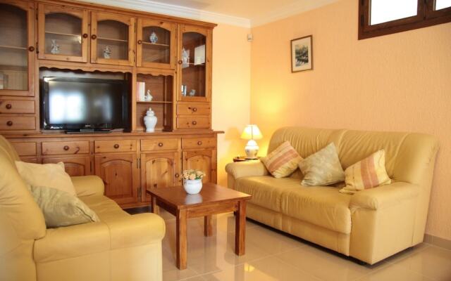 Villa Angeles Canovas Nerja