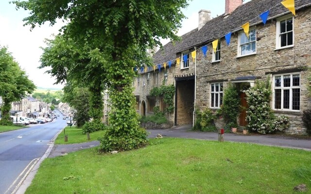 141 the Hill, Burford, Burford