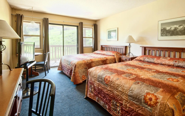 The Approach Hotel