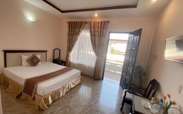 Song Huong Hue Hotel