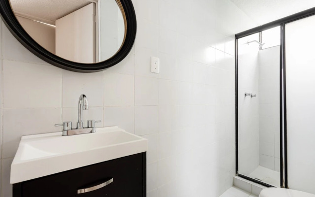 Roma Norte 2BR - Parking, Sleeps 6 -great Wifi