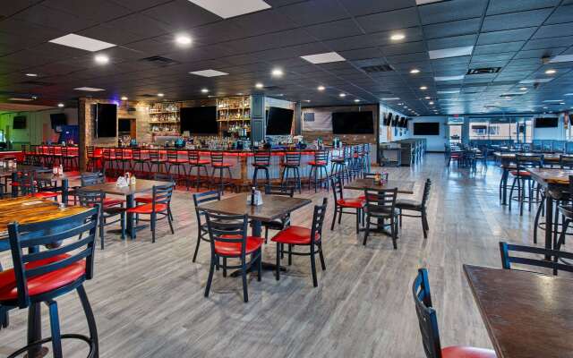 Ramada by Wyndham Bowling Green